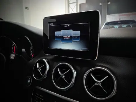 GLA 200 1.6 CGI STYLE 16V TURBO FLEX 4P AUTOMATICO