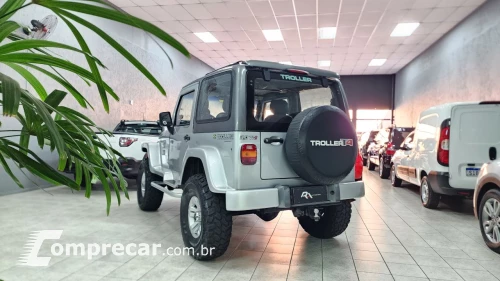 T-4 4x4 3.0 TB Int. Cap. Rígida Diesel