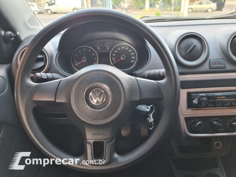 Volkswagen VOYAGE 1.0 MI Trendline 8V 4 portas