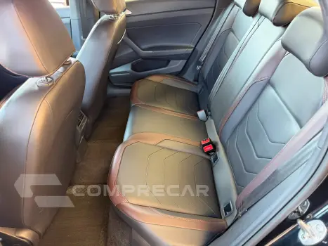 VIRTUS Highline 200 TSI 1.0 Flex 12V Aut