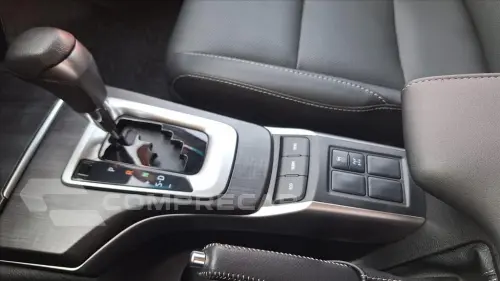 HILUX SW4 2.8 D-4D TURBO DIESEL SRX PLATINUM 7L 4
