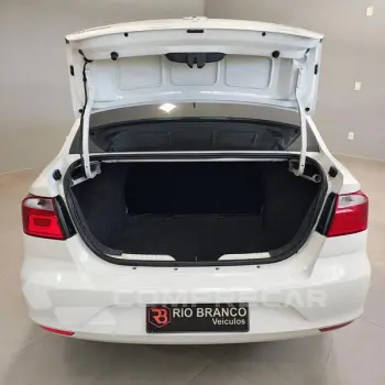 VOYAGE 1.0 12V MPI TOTALFLEX 4P MANUAL