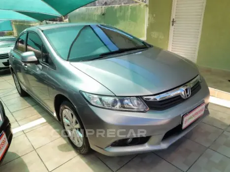 CIVIC - 1.8 LXS 16V 4P AUTOMÁTICO
