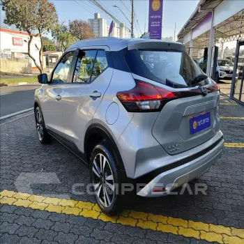 KICKS PLAY 1.6 16V FLEXSTART SENSE XTRONIC