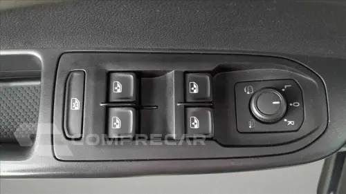 TAOS 1.4 250 TSI TOTAL FLEX HIGHLINE AUTOMÁTICO
