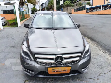 B 200 1.6 4P TURBO AUTOMÁTICO