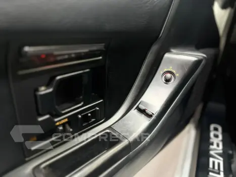 CORVETTE 5.7 TARGA V8 GASOLINA 2P AUTOMÁTICO