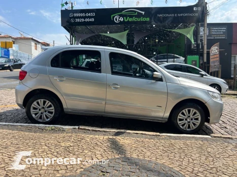 Volkswagen Gol (novo) 1.0 Mi Total Flex 8V 4p 4 portas