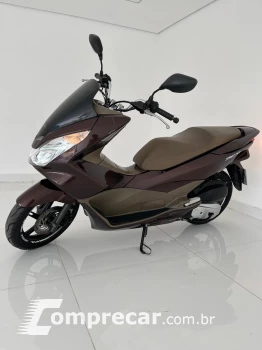 PCX 150 DLX