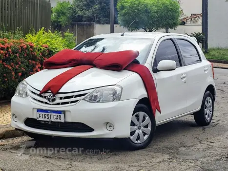 Toyota ETIOS 1.3 XS 16V FLEX 4P MANUAL 4 portas