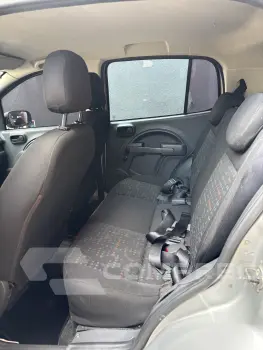 UNO 1.0 EVO Vivace 8V