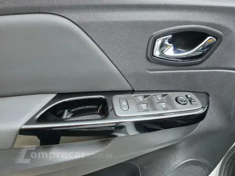 CAPTUR Intense 2.0 16V Flex 5p Aut.