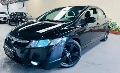 Honda CIVIC 1.8 LXS 16V 4 portas