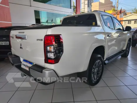 L 200 Triton 2.4 16V OUTDOOR HPE-S 4X4 CABINE DUPLA TURBO DI