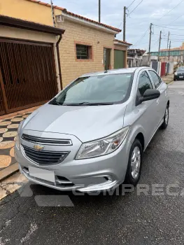 CHEVROLET ONIX 1.0 LT 4 portas