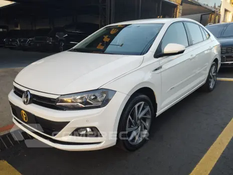 Virtus 1.0 4P 200 TSI FLEX HIGHLINE AUTOMÁTICO