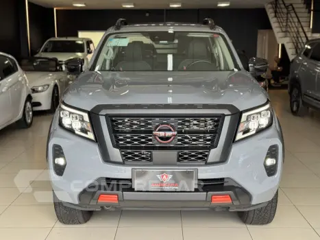 Frontier 2.3 16V PRO4X CABINE DUPLA 4X4 BI-TURBO DIESEL AUTO