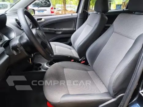 VOYAGE - 1.6 MI 8V 4P MANUAL