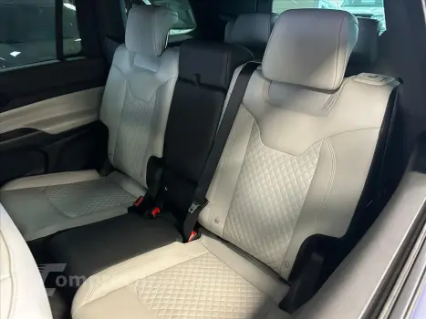 COMMANDER 1.3 T270 TURBO FLEX OVERLAND AT6