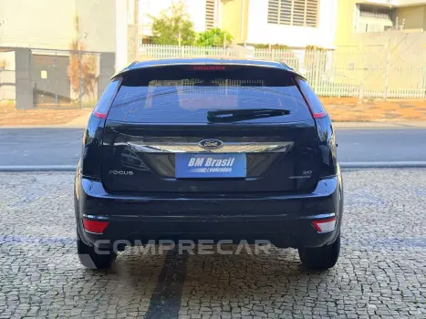 FOCUS 2.0 Titanium Hatch 16V