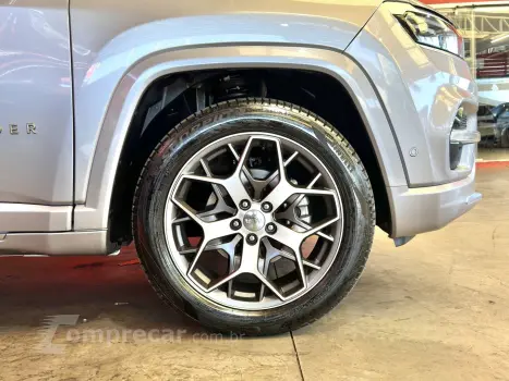 COMMANDER 1.3 T270 TURBO FLEX OVERLAND AT6