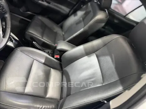 YARIS 1.5 16V Sedan XLS Connect