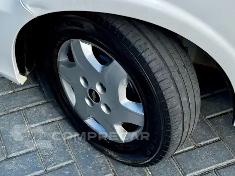CELTA 1.0 MPFI LT 8V