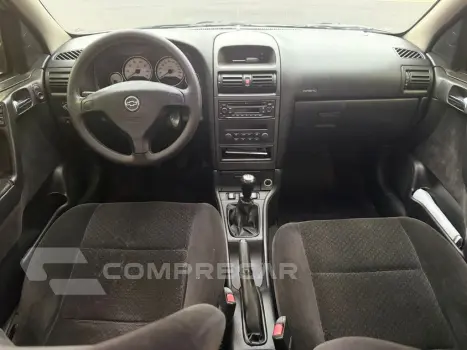 Astra Sed. Advant. 2.0 8V MPFI FlexP. 4p