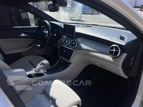 GLA 200 Advance 1.6/1.6 TB 16V Flex Aut.