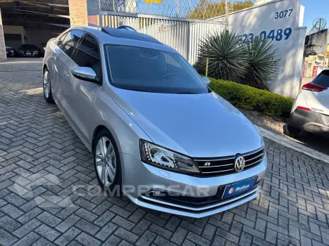JETTA Highline 2.0 TSI 16V 4p Tiptronic