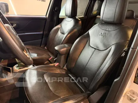 Renegade 1.8 16V Flex 4P Automático