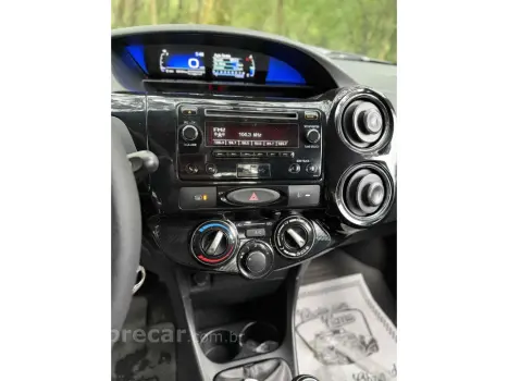 ETIOS 1.5 XS 16V FLEX 4P MANUAL