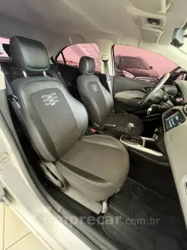 Onix Hatch 1.4 4P FLEX LT AUTOMÁTICO