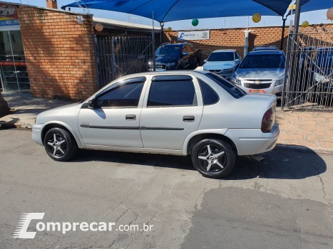 CORSA 1.0 MPFI Classic Sedan Life 8V