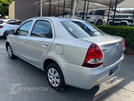 ETIOS 1.5 X Sedan 16V