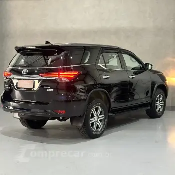 Hilux SW4 SRV 4x2 2.7 Flex 16V Aut.