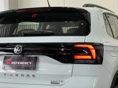 T-CROSS 1.0 200 TSI TOTAL FLEX AUTOMÁTICO