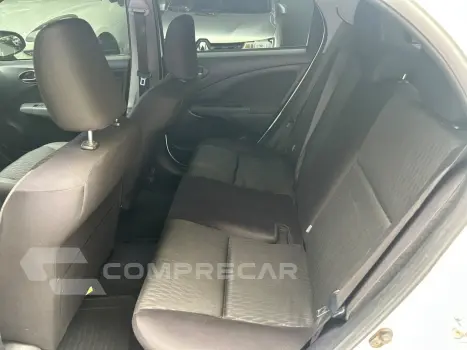 ETIOS 1.5 XS 16V FLEX 4P MANUAL