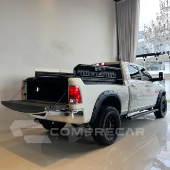 2500 6.7 Laramie 4X4 CD I6 Turbo