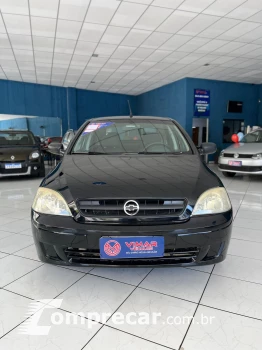 CORSA 1.4 MPFI Premium Sedan 8V
