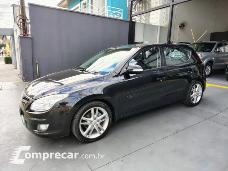 Hyundai i30 2.0 16V 145cv 5p Aut. 4 portas