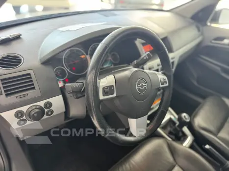 VECTRA 2.0 MPFI ELEGANCE 8V FLEX 4P MANUAL