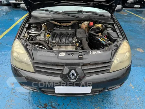 Clio Sedan