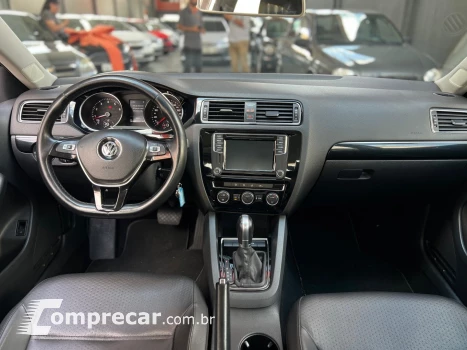 JETTA 2.0 TSI HIGHLINE 211CV GASOLINA 4P TIPTRONIC