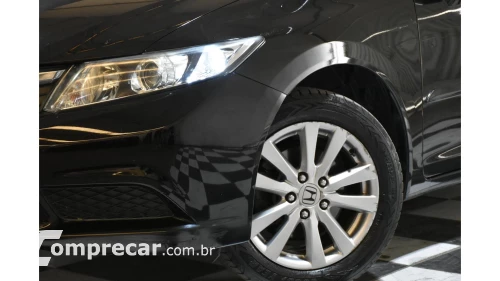 CIVIC - 1.8 LXS 16V 4P AUTOMÁTICO