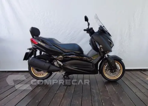 YAMAHA XMAX ABS