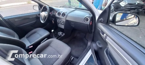 CELTA 1.0 MPFI LT 8V