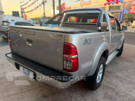 Hilux CD SRV 4x4 2.7 Flex 16V Aut.