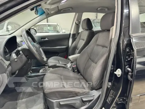I30 - 2.0 MPI 16V 4P MANUAL