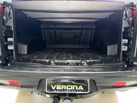 TORO 2.0 16V Turbo Freedom 4WD AT9